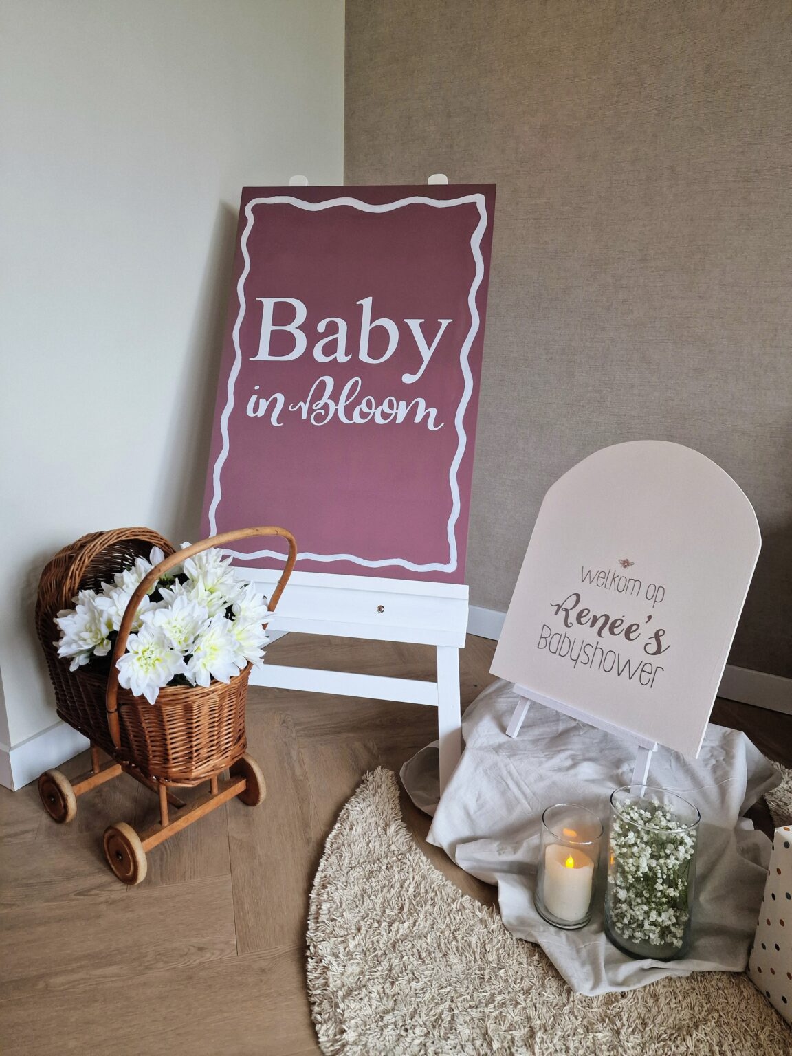 Welkomstbord met tekst babyshower