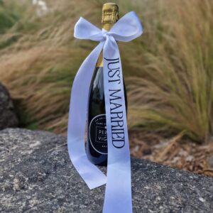 Bottle Bow met tekst Just Married